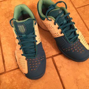 Athletic shoes - K-Swiss court shoes